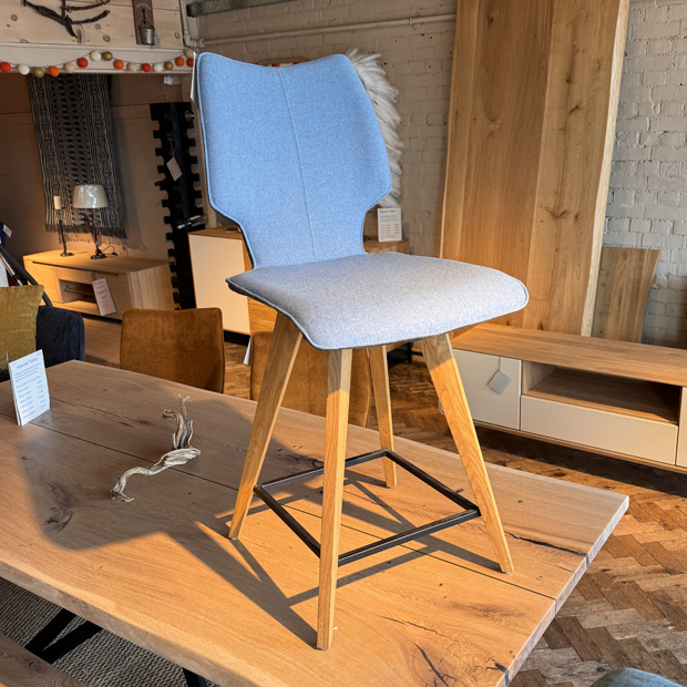 A15 Counter Stool