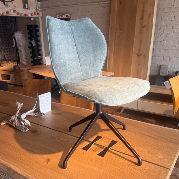 A20 Chair